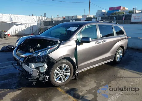 2022 Toyota Sienna Xle из США, поврежденный, VIN 5TDJRKECXNS097379